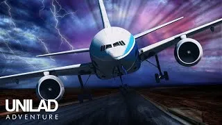 Thumbnail: Scary Plane Landings In Stormy Weather 🛩 😬 | UNILAD Adventure