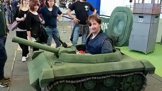 Thumbnail: Let's reenact this on WALKER STALKER CON: The governor has a TANK !!!