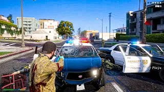 Thumbnail: GTA 5 - Michael & Franklin West Vinewood Shootout + Six Star Escape (RDE 4.1.2)
