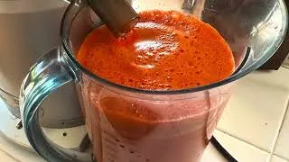 Thumbnail: Fresh carrot juice 
