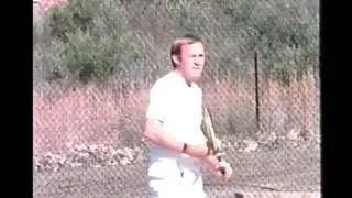 Thumbnail: Doubles, a tennis lesson by Tony Roche & Ken Rosewall (edited in spanish)