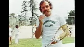 Thumbnail: The forehand, a tennis lesson by Tony Roche and John Newcombe (edited in spanish)