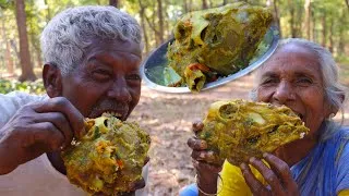 Thumbnail: 2 big size full Mutton head masala curry cooking by tribe grandma and grandfather | Goat head curry