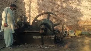 Thumbnail: Black engine start _ Heavy diesel engine amazing Starting 