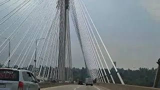 Thumbnail: Driving over the Golden Ears Bridge 