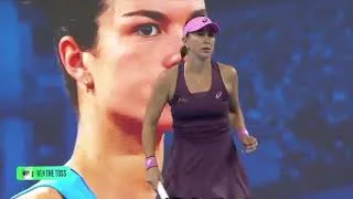 Thumbnail: Belinda Bencic 🇨🇭 Taking The Ball Early Under The Lights ⚡ #shorts