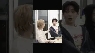 Thumbnail: That tiny smile? Heart gone. #jimin #taehyung #vmin