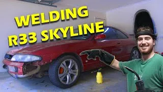 Thumbnail: Welding R33 Skyline Together