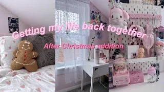 Thumbnail: Getting my life back together after Christmas 🕯️💝 taking down Christmas decor, cleaning*gone wrong?*