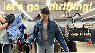 Thumbnail: come thrifting with me!⭐️ (I found my new everyday bag🥹)