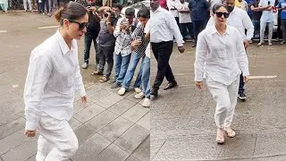 Thumbnail: Kareena Kapoor Arrive To Support Her Friend Malaika Arora In Her Tough Time@ L@$T Rite Of Her Father