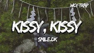 Thumbnail: SMiLE.dk - Kissy, Kissy (Lyrics)