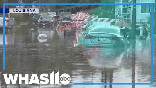 Thumbnail: Heavy rain triggers flash flooding in parts of United States