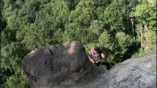 Thumbnail: Frog’s Head Rappel
