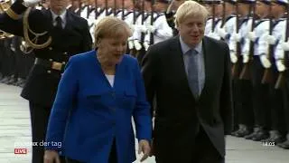 Thumbnail: Boris Johnson mit militärischen Ehren im Kanzleramt empfangen