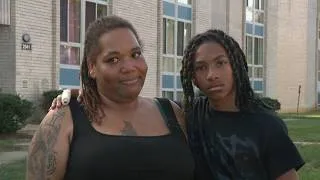 Thumbnail: 12-year-old boy fights off mom's attacker