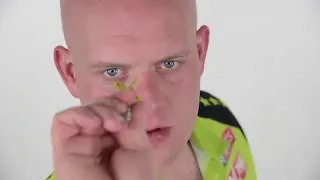 Thumbnail: Train je dart-skills met 3 keer Wereld Kampioen darts: Michael van Gerwen!