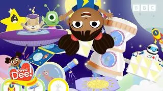 Thumbnail: Explore The World With Dee!﻿ ✈️ 🌕 | Toddler Words | What Can You See? | Yakka Dee!