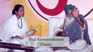 Thumbnail: Yogi Ramsuratkumar Chants | Devotees Chanting