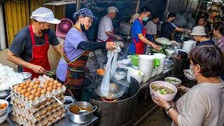 Thumbnail: 여기 3대째 건물 뒷편에서 후라이드 누들 치킨팟타이를 만듭니다  - 태국 길거리음식
