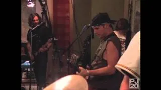 Thumbnail: Pearl Jam - Corduroy