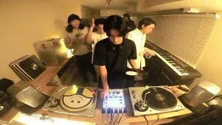 Thumbnail: Minimal House Vinyl mix in a tiny apartment in Japan Vol.5 - by Itou