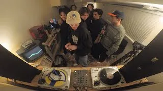 Thumbnail: Minimal House mix in a tiny apartment in Japan Vol.2 - by tzbasa