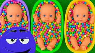 Thumbnail: Sorting Colorful Candy with Baby Dolls — Satisfying Color Play