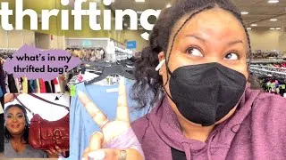 Thumbnail: thrift with me AND see what's in my bag!
