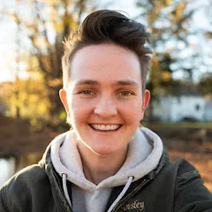 Avatar of Becca Farsace