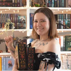Avatar of Cassandra Lynn Reads