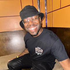 Avatar of CheRobinsonReacts