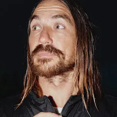 Avatar of Dylan Graves