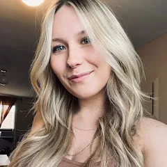 Avatar of EvieReacts