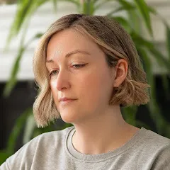 Avatar of Gina Lucia Reads