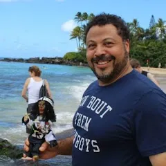 Avatar of Mark Holmes