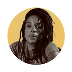 Avatar of Zoe Mazah