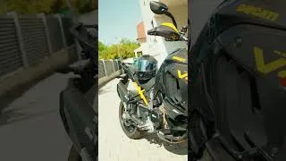 Thumbnail: fits the Bike too 😮‍💨 #schuberth #multistradav4 #ducati