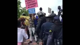 Thumbnail: UIC President Joesph Patterson arrested in Jamaica for protesting against mandatory vaccination