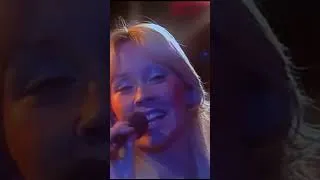 Thumbnail: Agnetha Faltskog - cute little wiggles