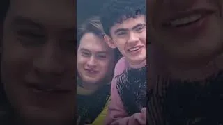 Thumbnail: Kit and Joe Behind the Scenes of Heartstopper (by Teen Vogue) #heartstopper #kitconnor #joelocke