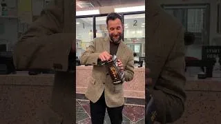 Thumbnail: Noah Wyle is excited for his Dr. Robby bobblehead