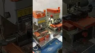 Thumbnail: যশোর শহরে অত্যাধুনিক মেশিন দ্বারা তৈরি হচ্ছে যে কোন তালার ডুপ্লিকেট চাবি #key #lock