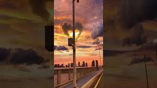 Thumbnail: Heart in the Sky