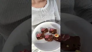 Thumbnail: tropical hello kitty cookies 🌺 日焼けキティクッキー | #baking #cookierecipe #hellokittystuff #sanrio #日焼けキティ
