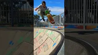 Thumbnail: grab 2 tail #skateboarding #skateboardvibes #skatepark #skateclip #skateordie #skateandlive #skate