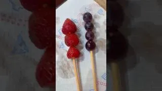 Thumbnail: Η Ανδριάνα  δοκιμάζει Tanghulu που φτιάξαμε εμείς για πρώτη φορά #alena #andriana #recipe