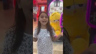 Thumbnail: Η Ανδριάνα παιζει τις τελευταίες ΔΑΓΚΑΝΕΣ του καλοκαιριού 🤣#andriana #δαγκανες