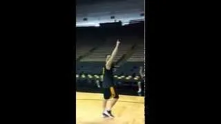 Thumbnail: Iowa Basketball Player Hits Amazing Backwards Shot