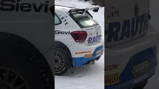 Thumbnail: Roope Korhonen´s car on fire